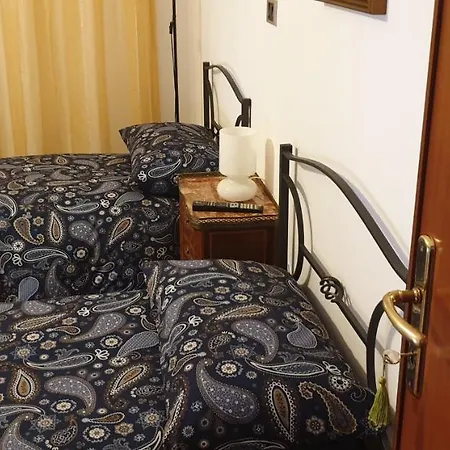 Emma Hotel